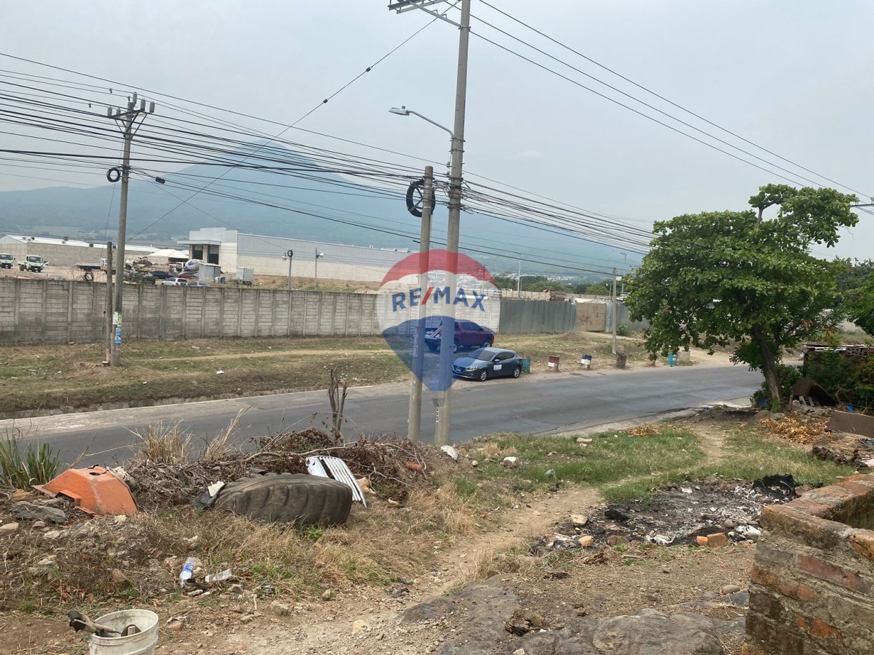 Terreno en Nejapa