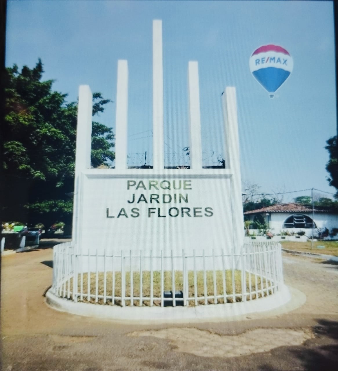 En venta puesto de  perpetuidad en Parque Jardín las Flores