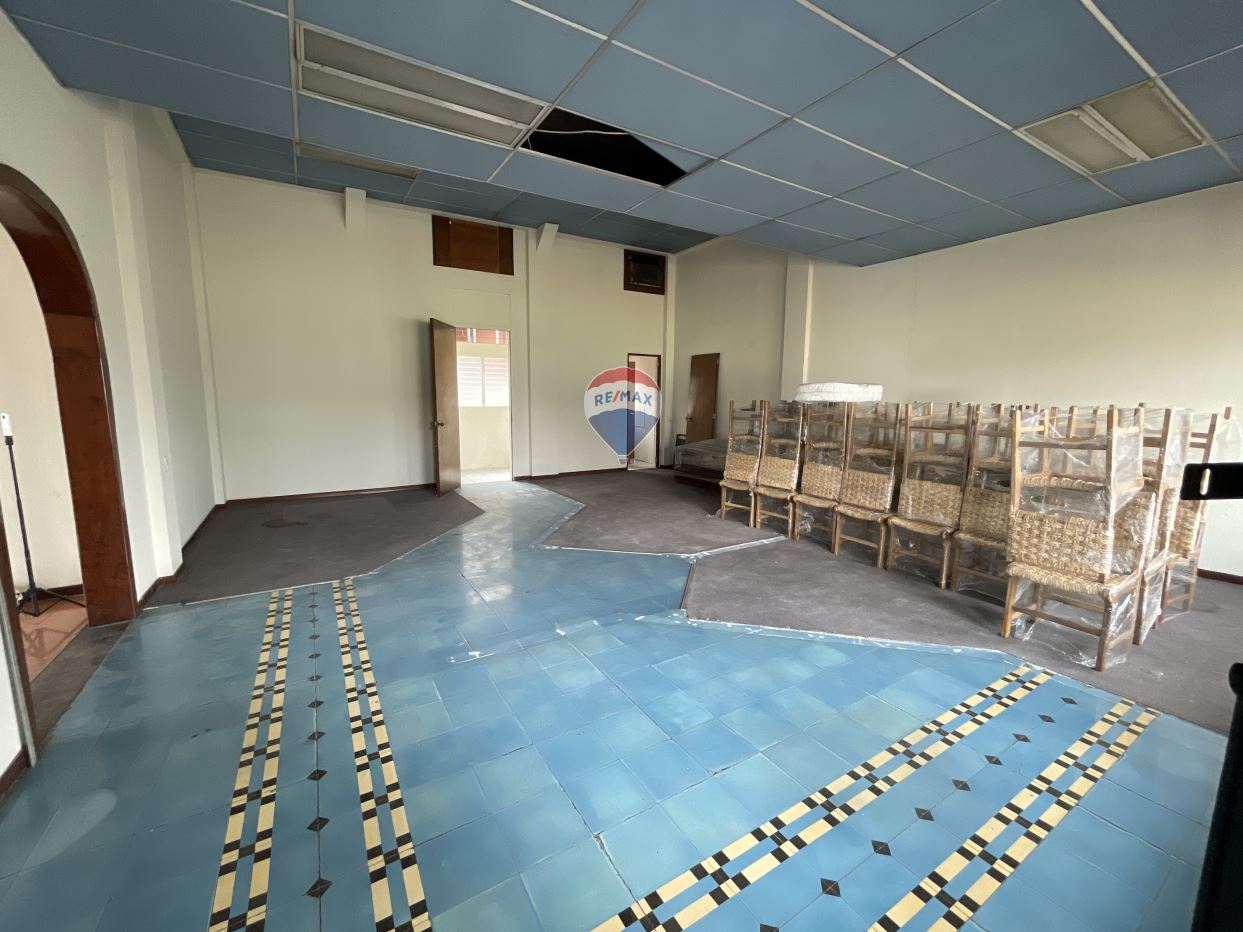 Corner Space N201 Letona Building Centro historico