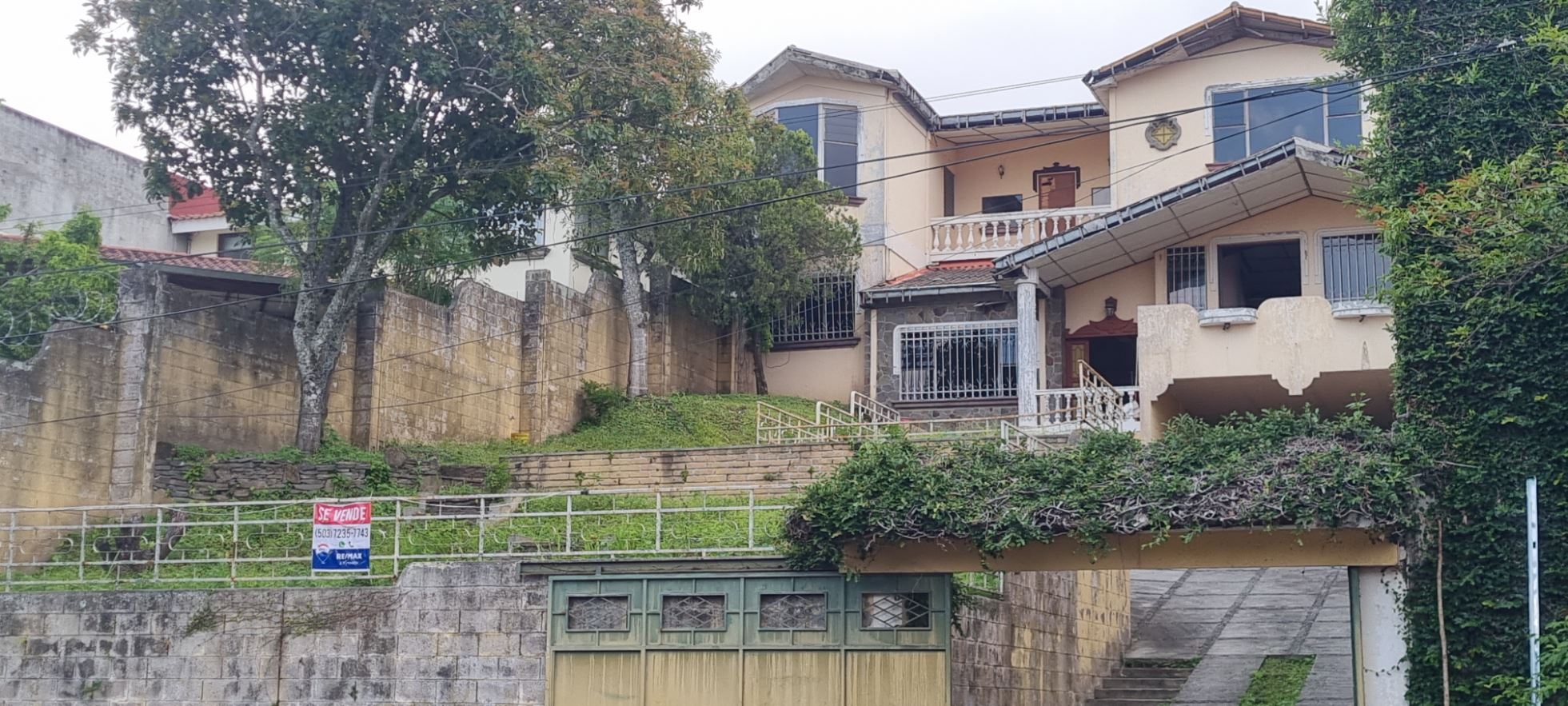 FOR SALE: Luxury Home in Cumbres de Cuscatlán – Upgrade and Maximize Your Short-Term Investment