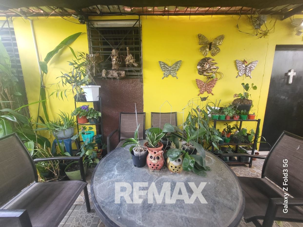 Furnished room for rent in Col Universitaria Norte