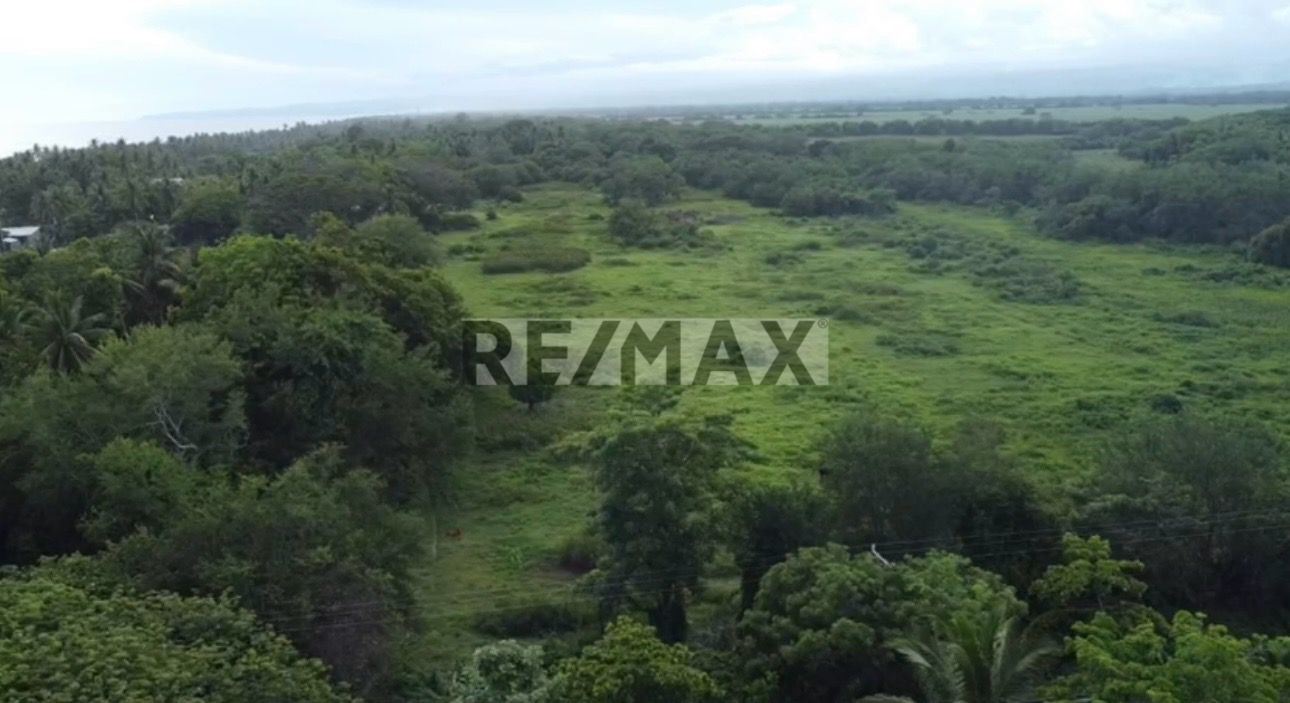TERRENO EN VENTA IDEAL PARA INVERSIONISTA EN PLAYA LA ZUNGANERA