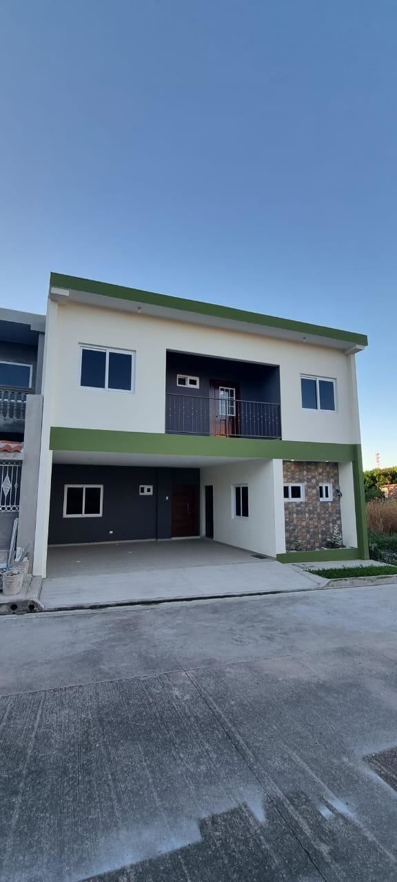 Modern and spacious house in Ilobasco (private residential)