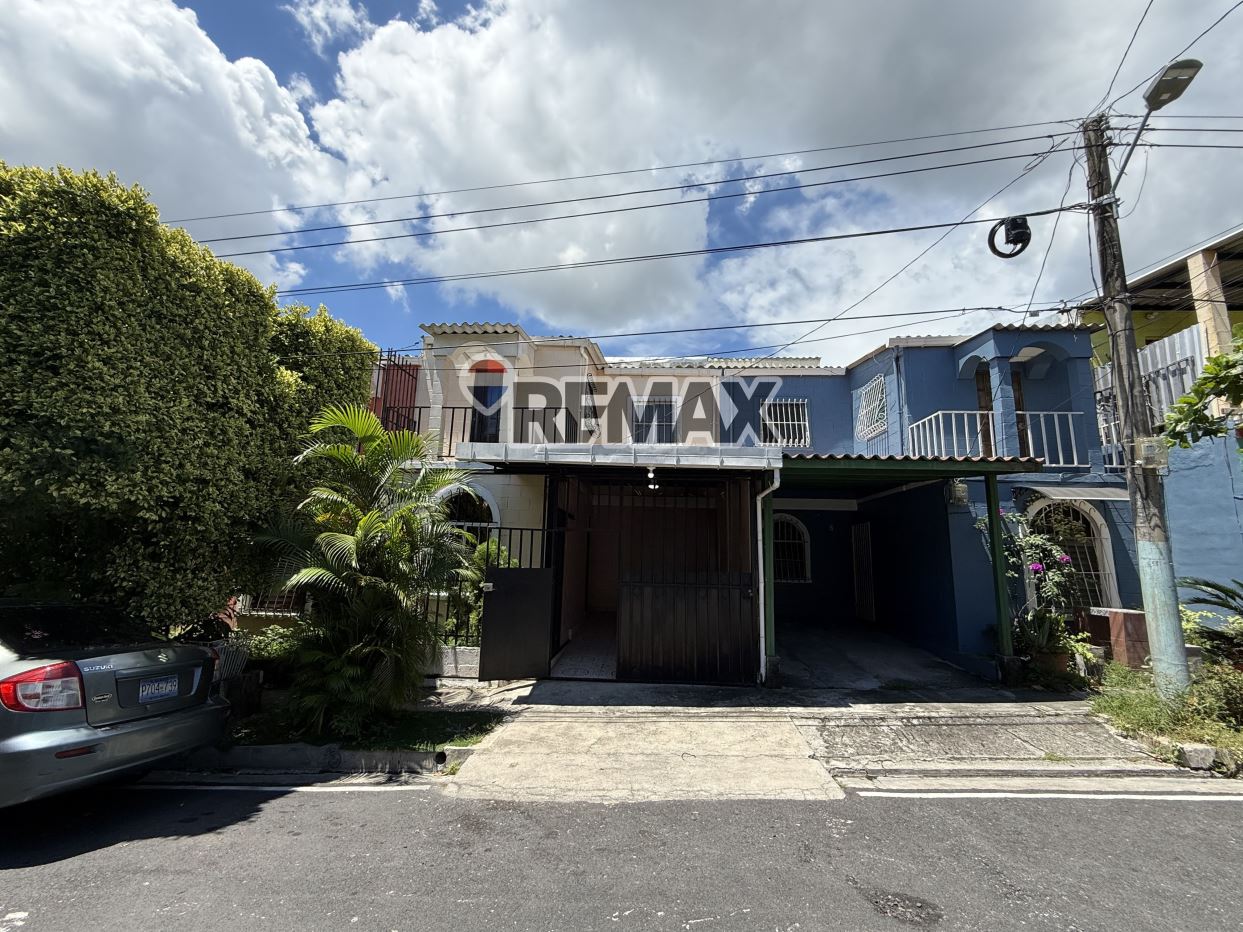 Cozy and comfortable recently remodeled house