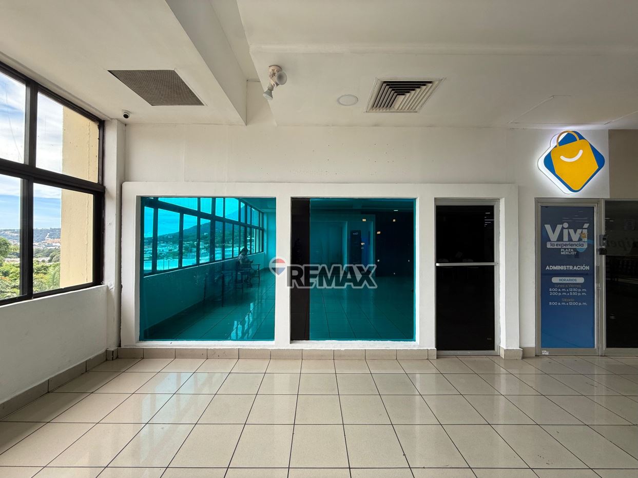 LOCAL COMERCIAL EN 3ER NIVEL EN ALQUILER - PLAZA MERLIOT