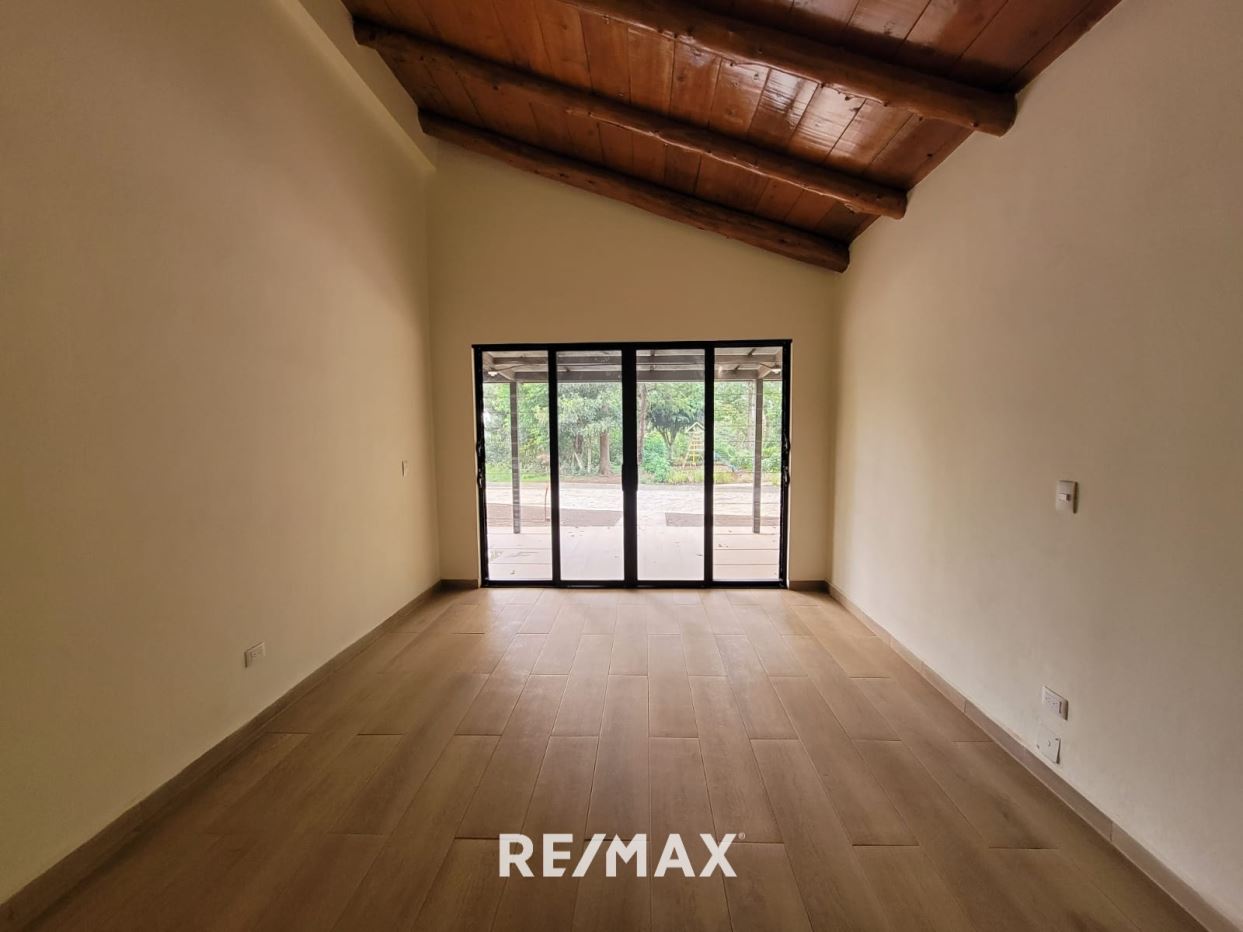 Ahuachapán – Brand-New Home for Sale | 1-flor | Gated Community