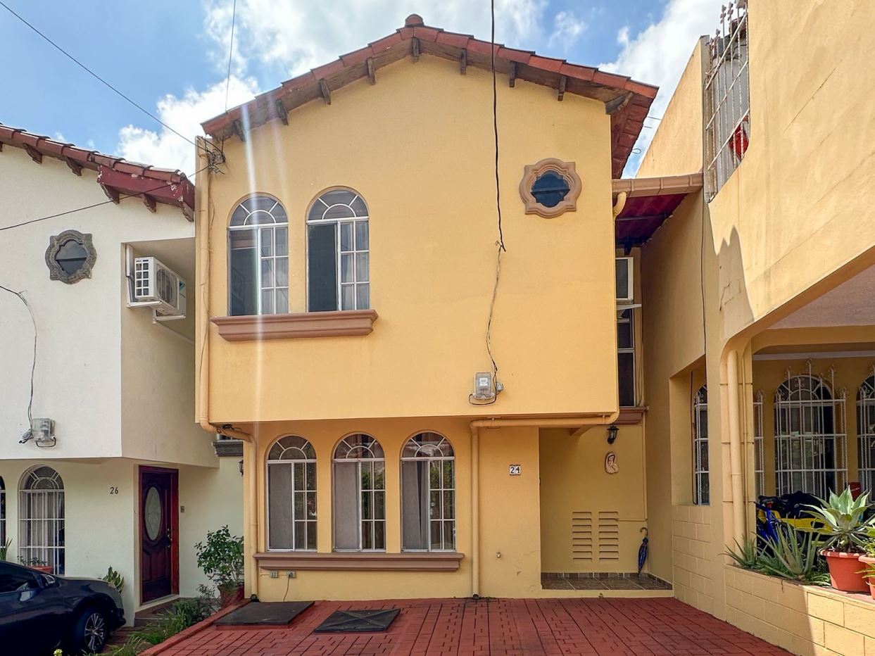 HOUSE FOR RENT - 93 AV. NORTE