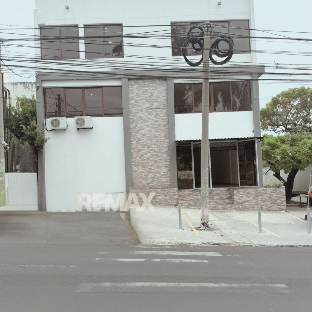 Building for Rent – 51st Ave. Norte and 1ª CALLE PTE