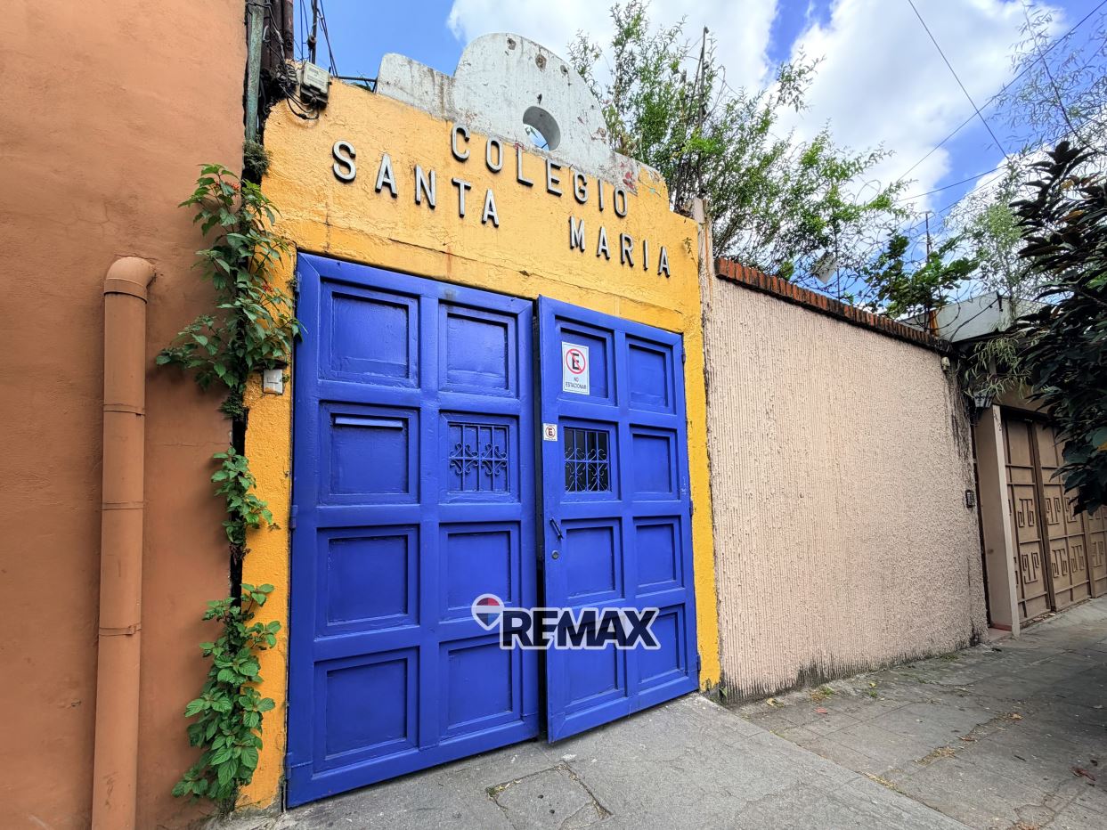 San Salvador – Ideal for Large-Scale Projects!