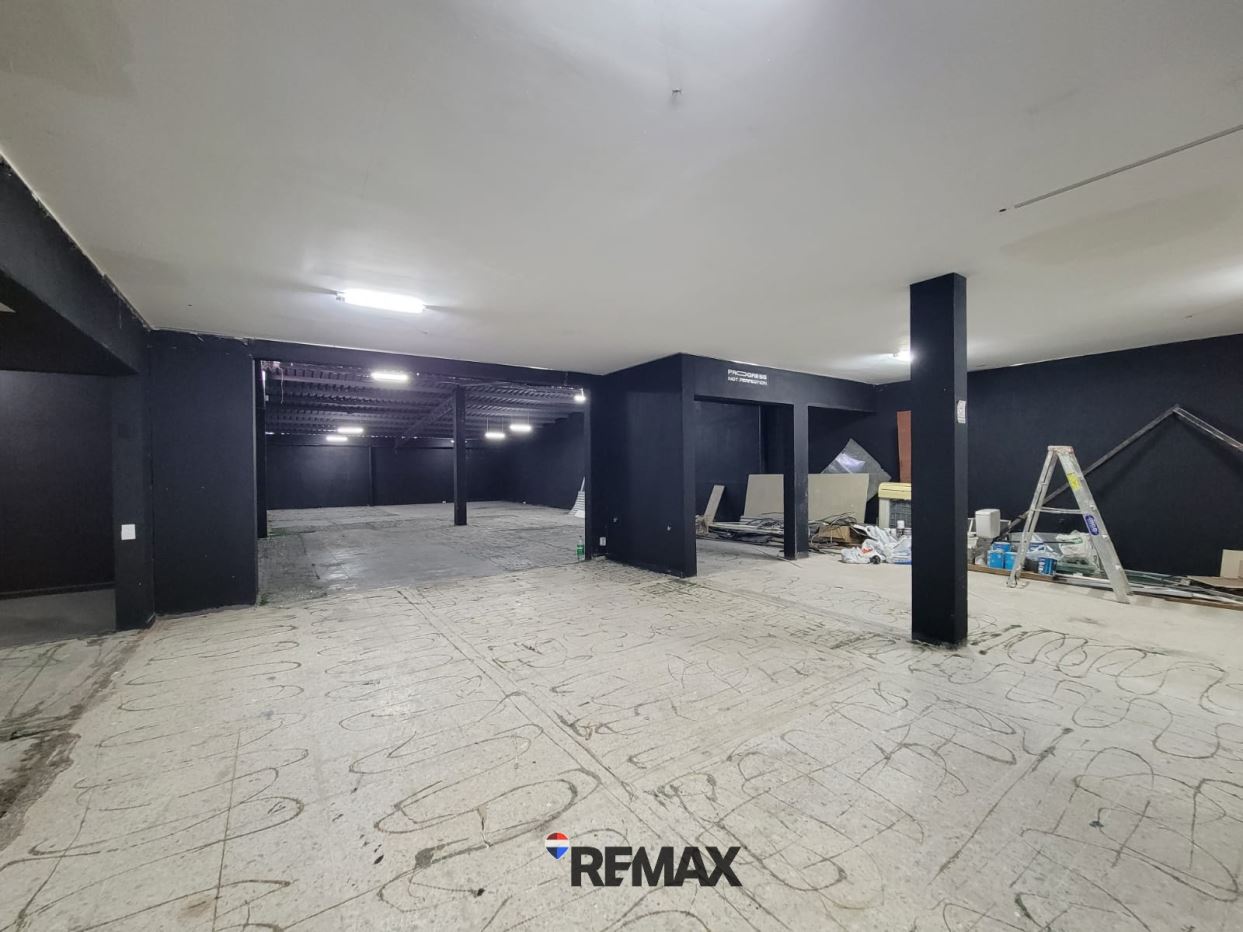 COLONIA ESCALÓN. MID SECTION