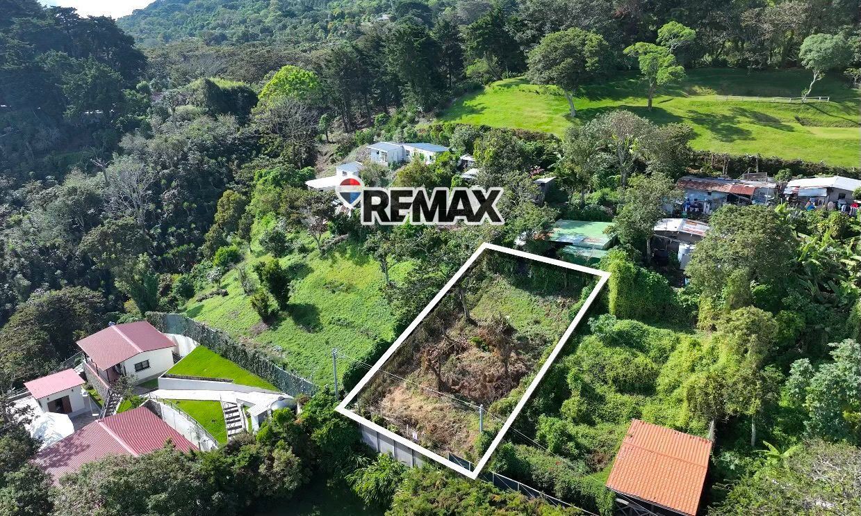 For sale land with 471.30 square varas