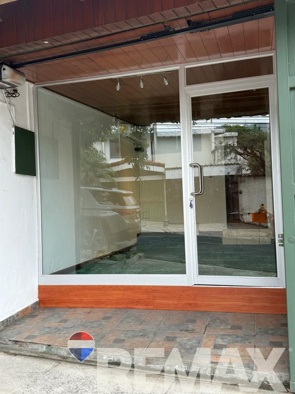 Commercial Space for Rent on Calle el Mirador