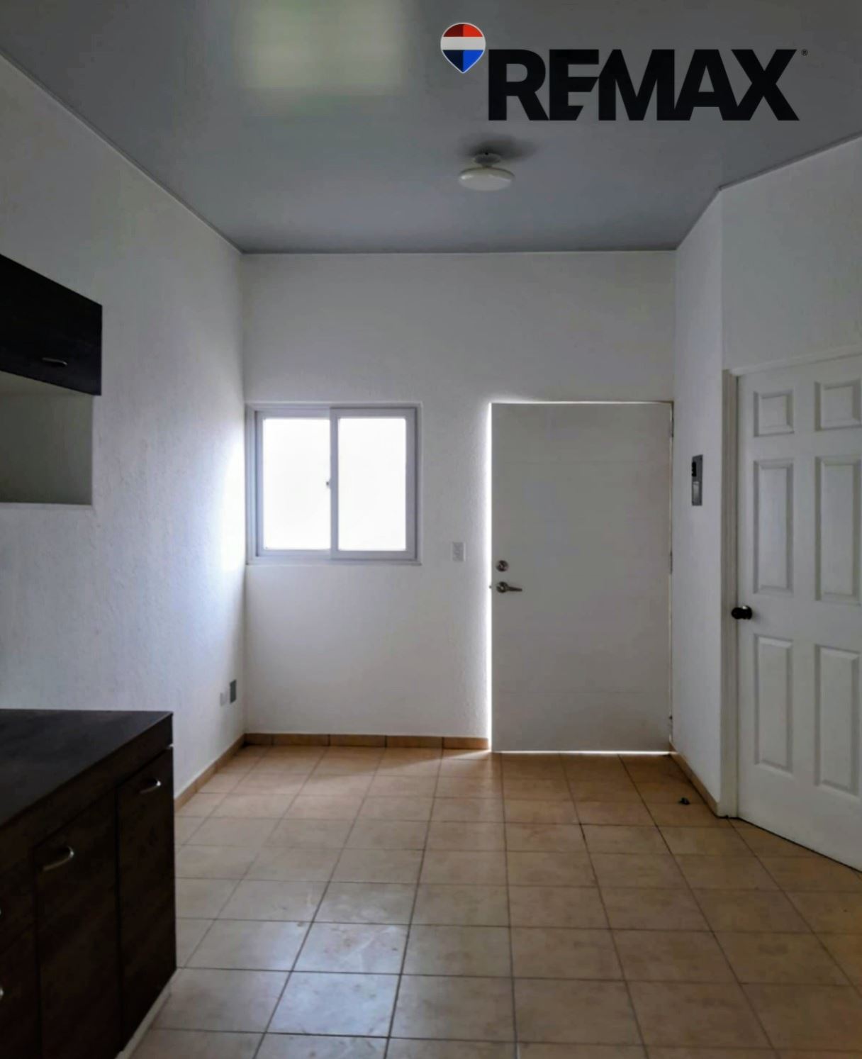 ECO TERRA RESIDENTIAL. SANTA ANA