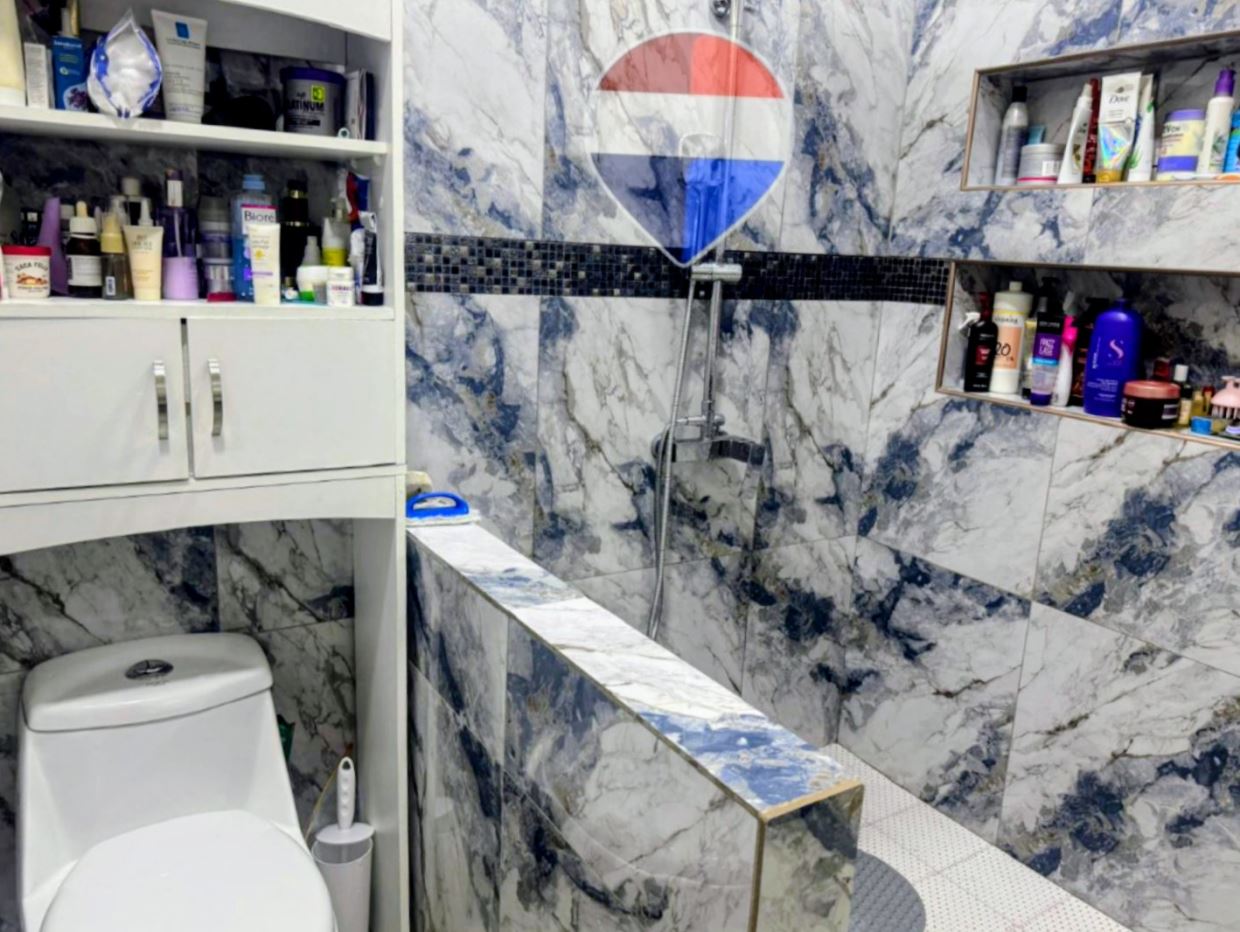 LA BAJOL RESIDENTIAL. SANTA ANA