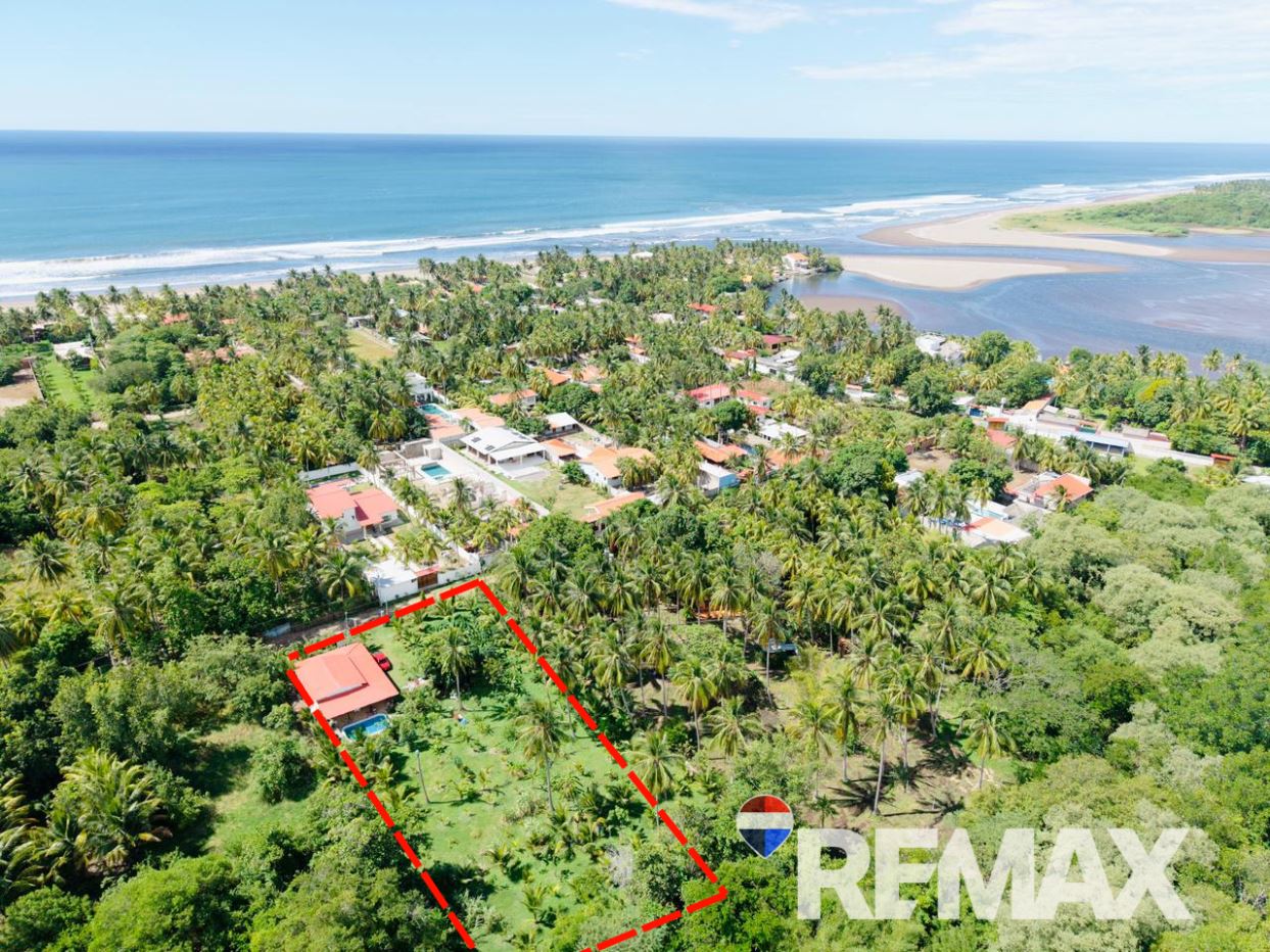 Exclusive Beach House with Pool and Private Access to the Ocean and Estuary in La Bocana de San Juan