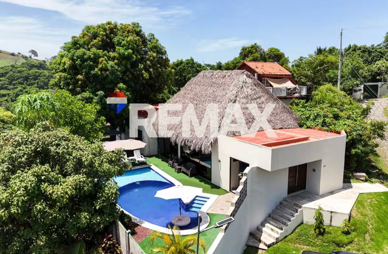 Amazing Home in ATAMI'S Private Gated Community  – La Libertad