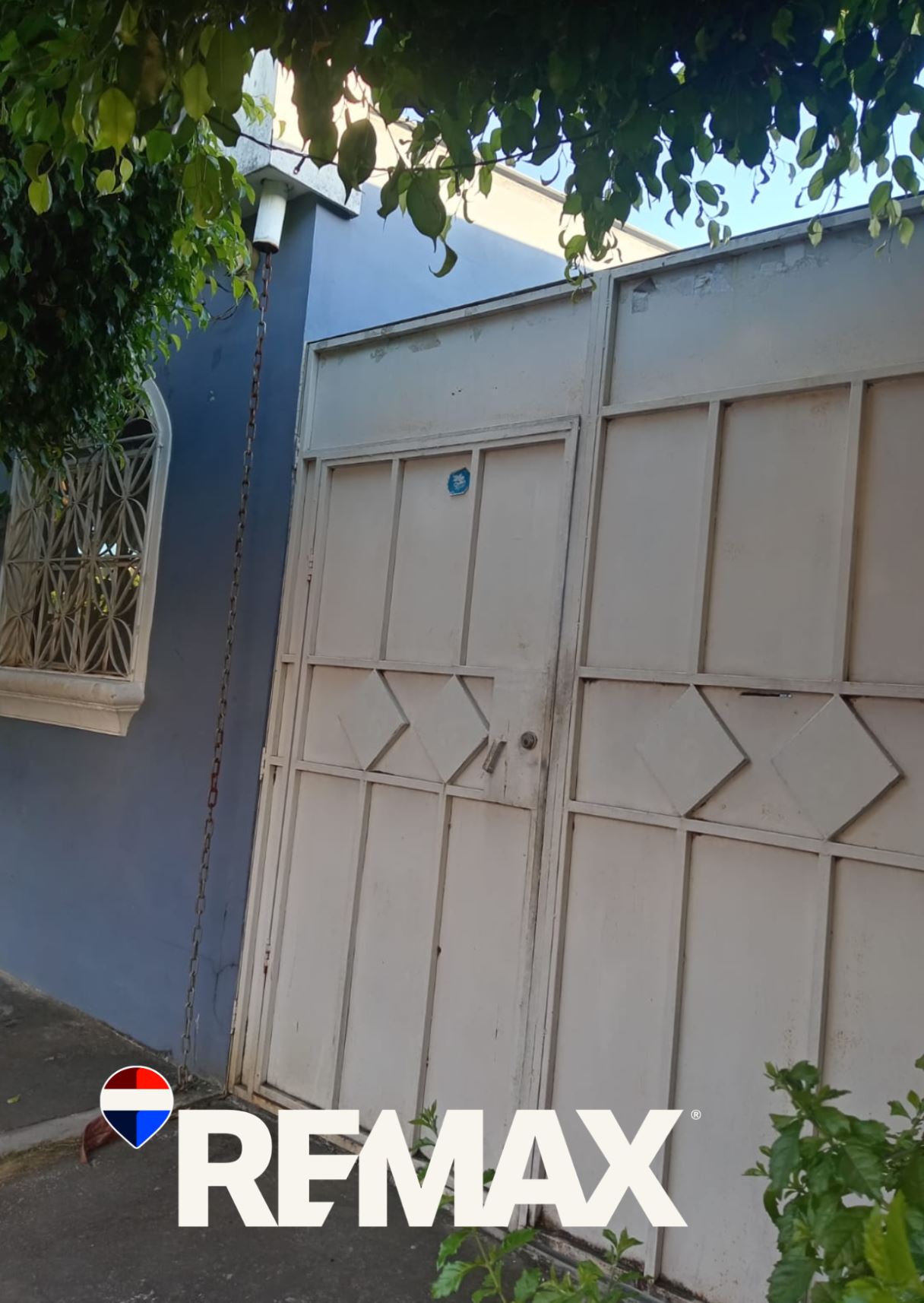 House for Sale in Ciudad Real – Facing Pool and Green Areas (Res. Sevilla II)