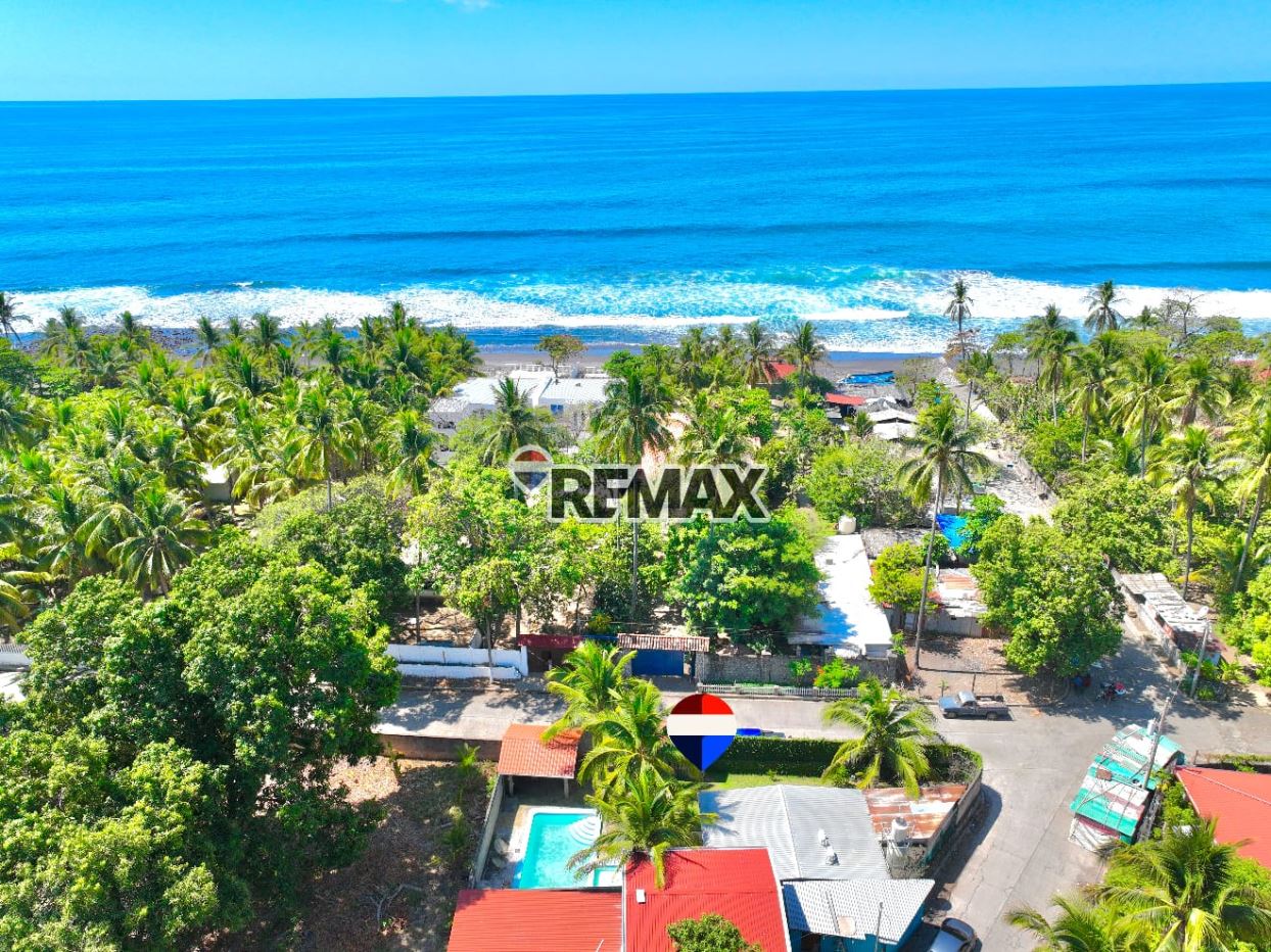 BEACH HOUSE– LA PERLA