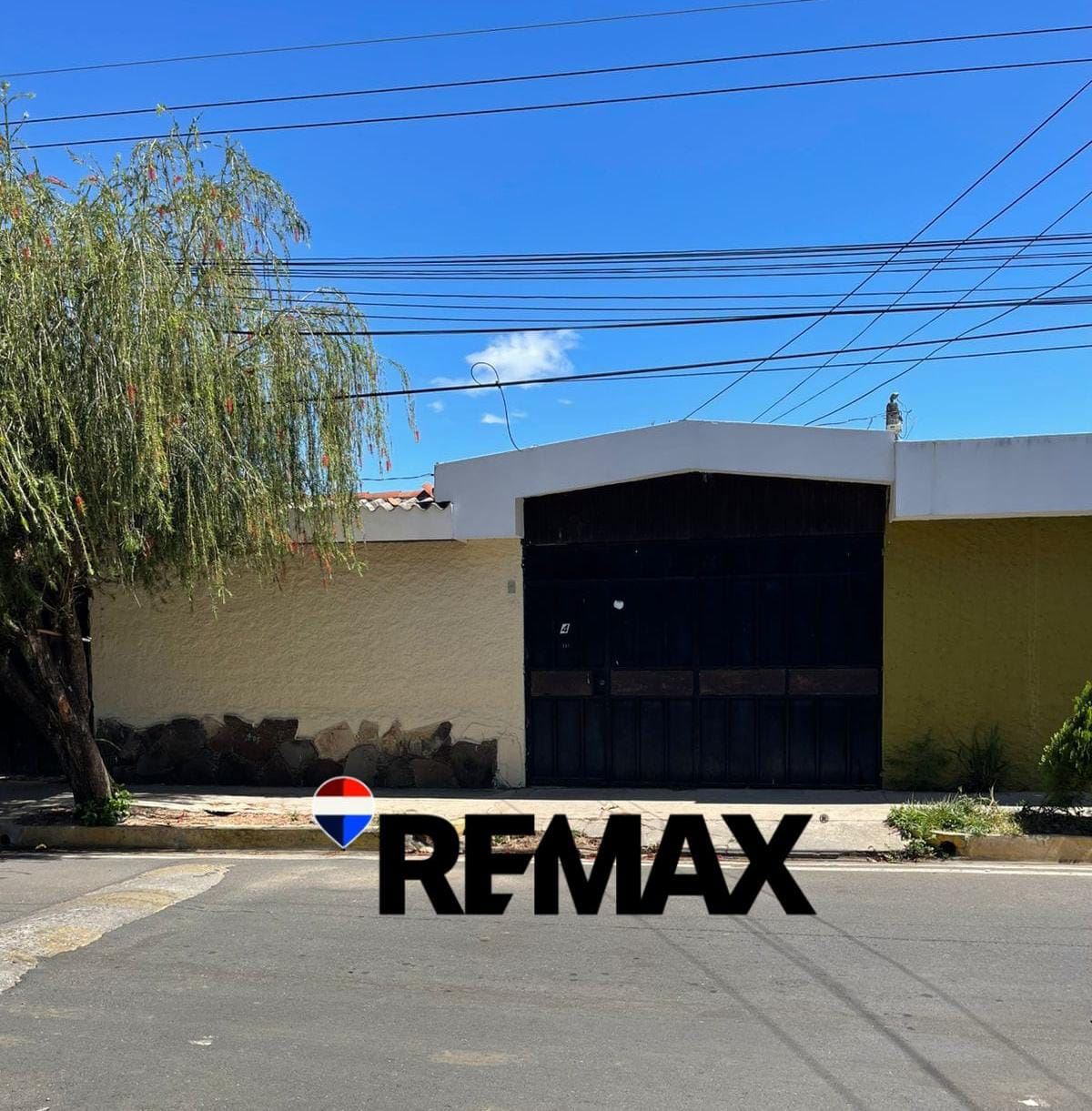 Home for Sale in Santa Ana's Best Neigborhood