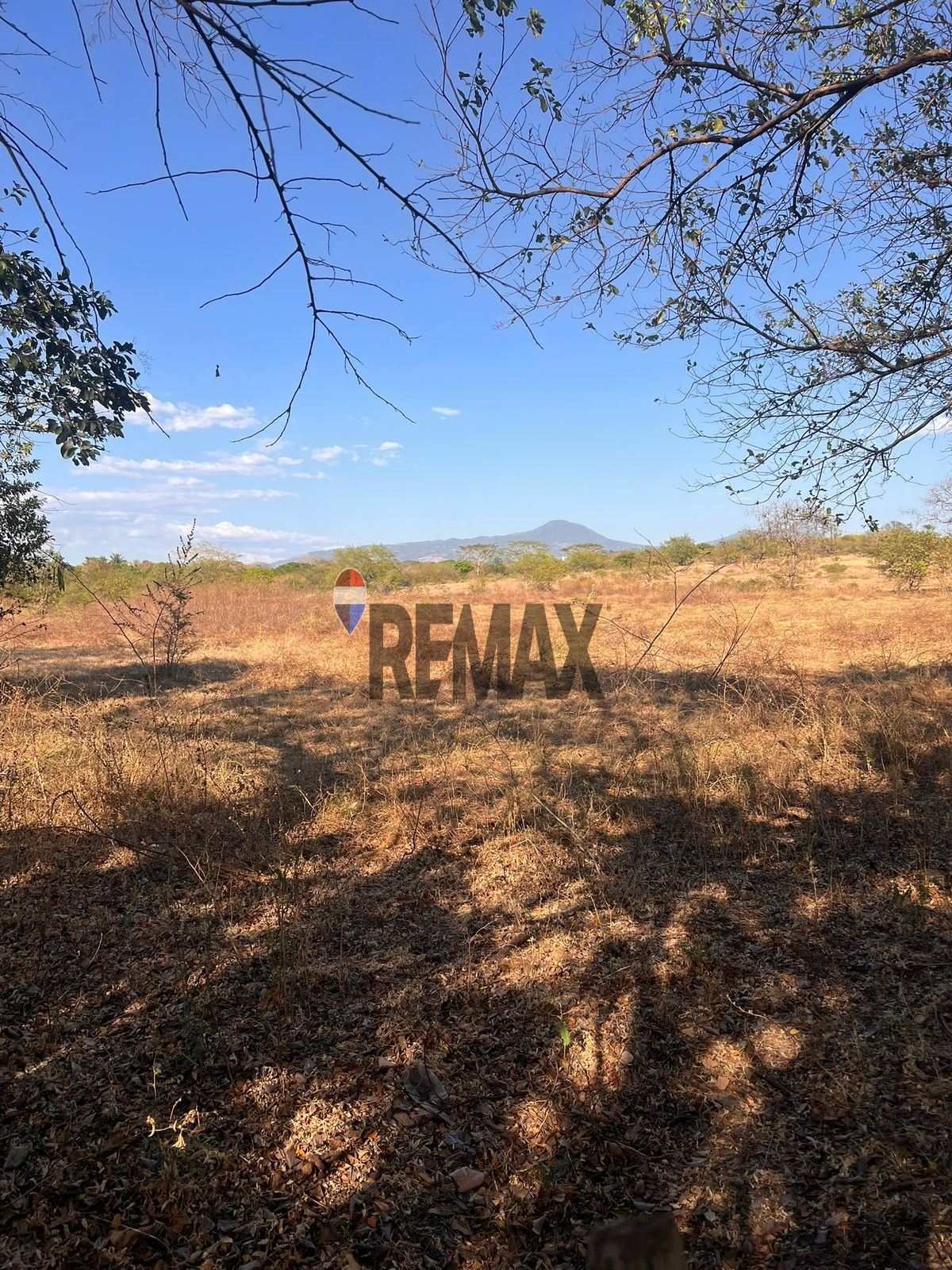 2 Manzanas of Land for Sale in Tierras Blancas