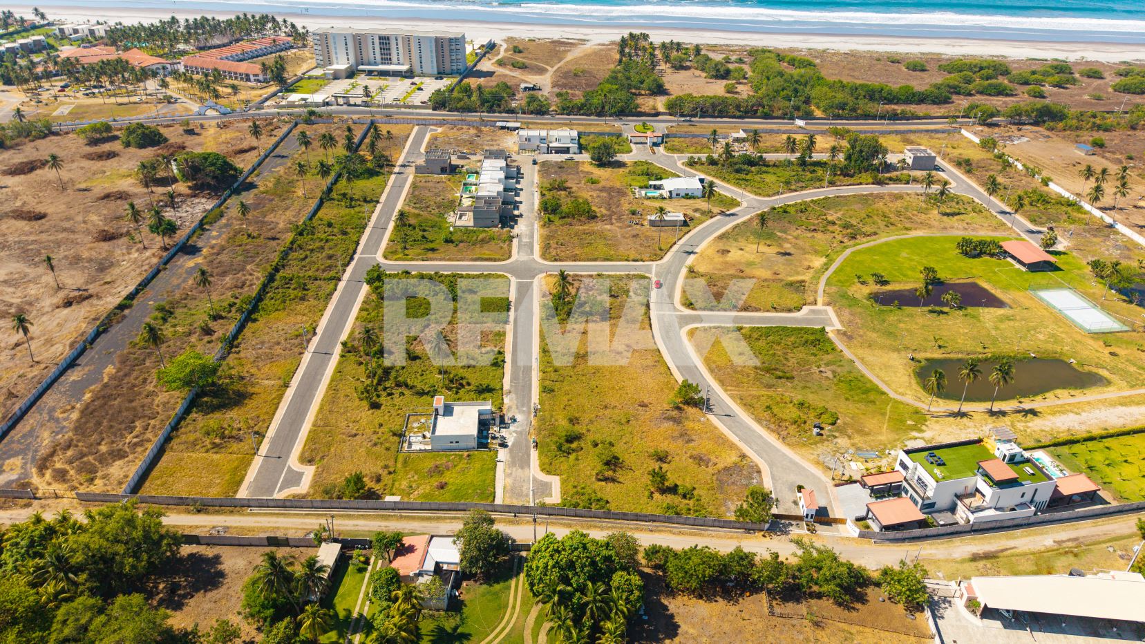 LAND FOR SALE – GOLDEN LAKE