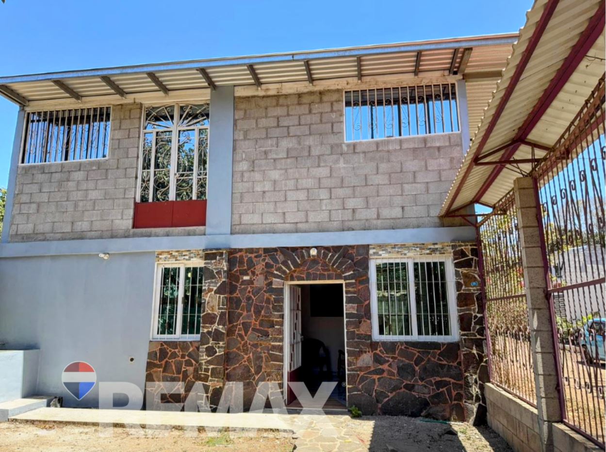 HOUSE FOR SALE SANTA MARÍA PORTEZUELO. SANTA ANA