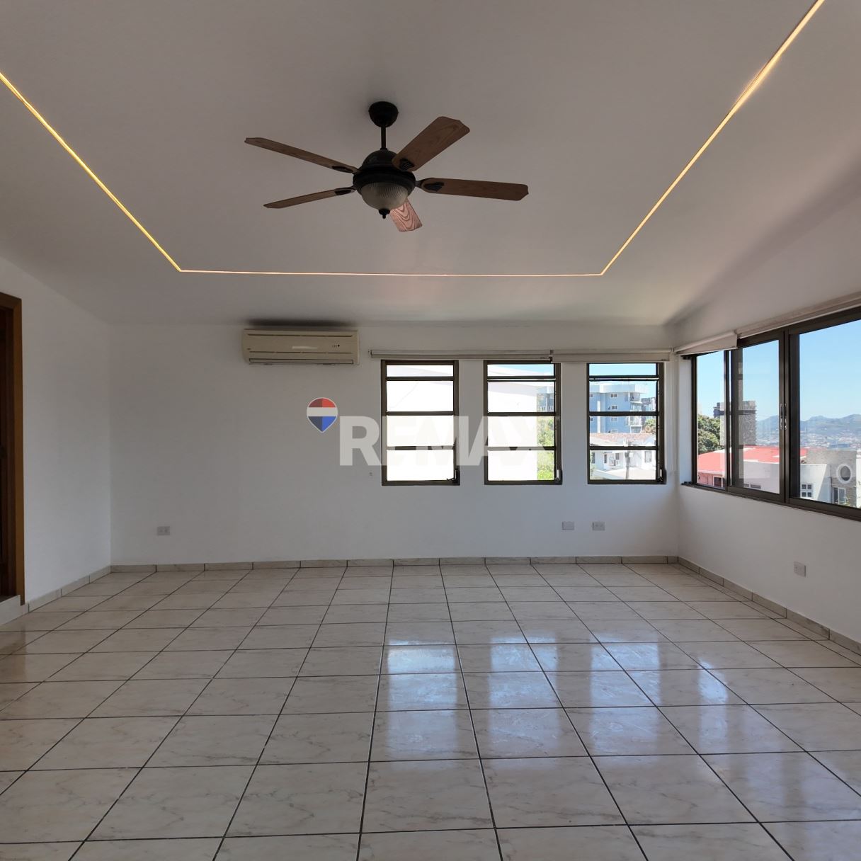 MODERN HOUSE FOR SALE – GATED COMMUNITY