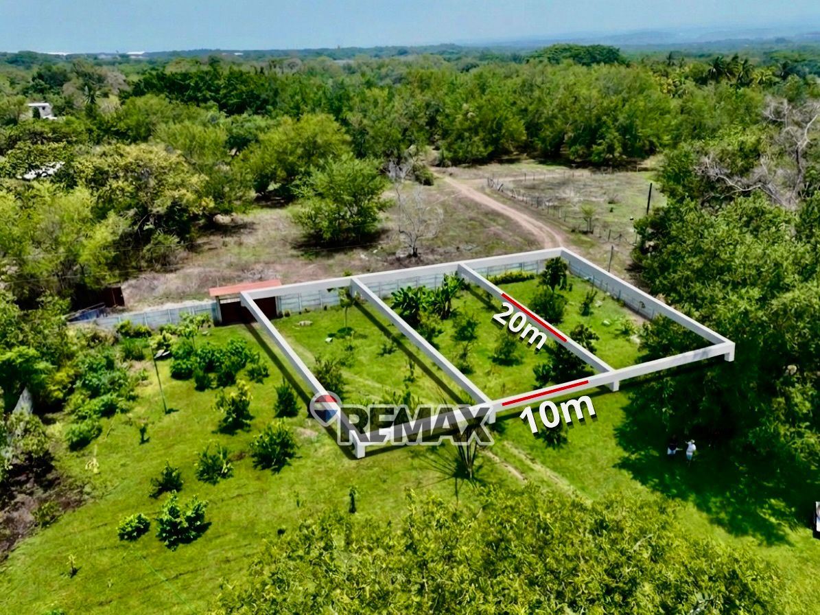 Lot Near El Salvador International Airport