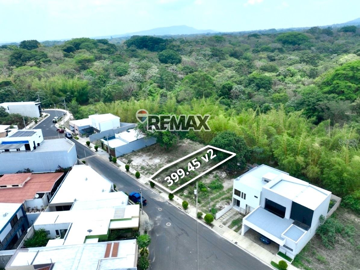 LAND FOR SALE IN EXCLUSIVE RESIDENTIAL AREA EL SINAI SANTA ANA
