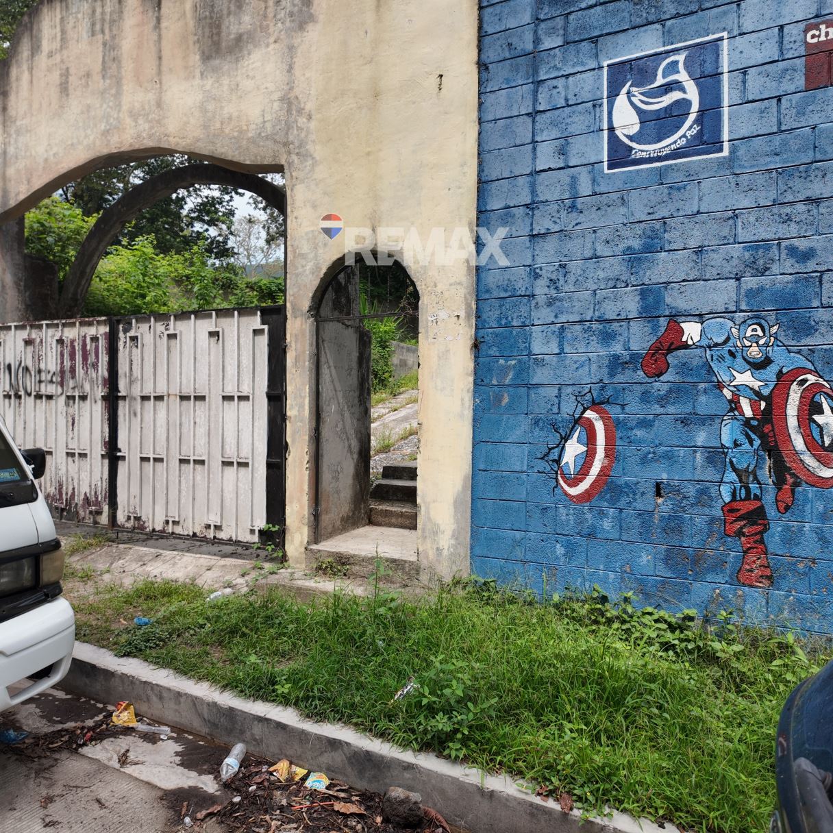 Land for Rent in Upper Escalón Area – 939 m² with Perimeter Wall
