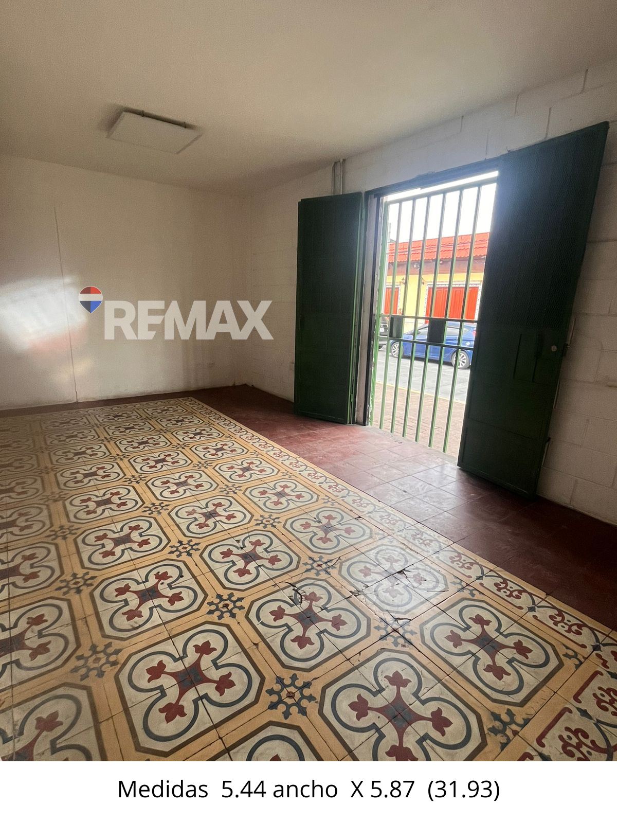 Commercial space for rent on Paseo El Carmen